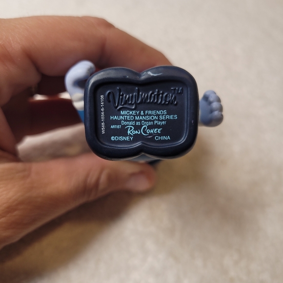 Disney Vinylmation Haunted Mansion Mickey & Friends Series - Donald Duck - Picture 5 of 5